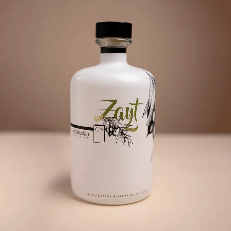 6-diseño-botella-ginebra-zayt-diev